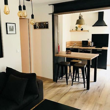 Appart Loft Hammam Privatif Apartment Nimes Exterior photo