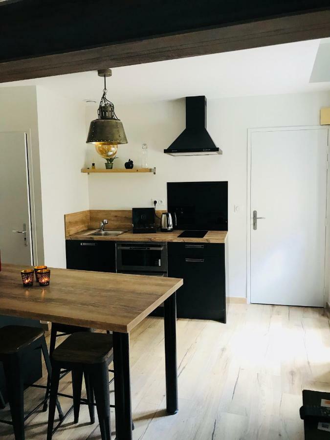 Appart Loft Hammam Privatif Apartment Nimes Exterior photo